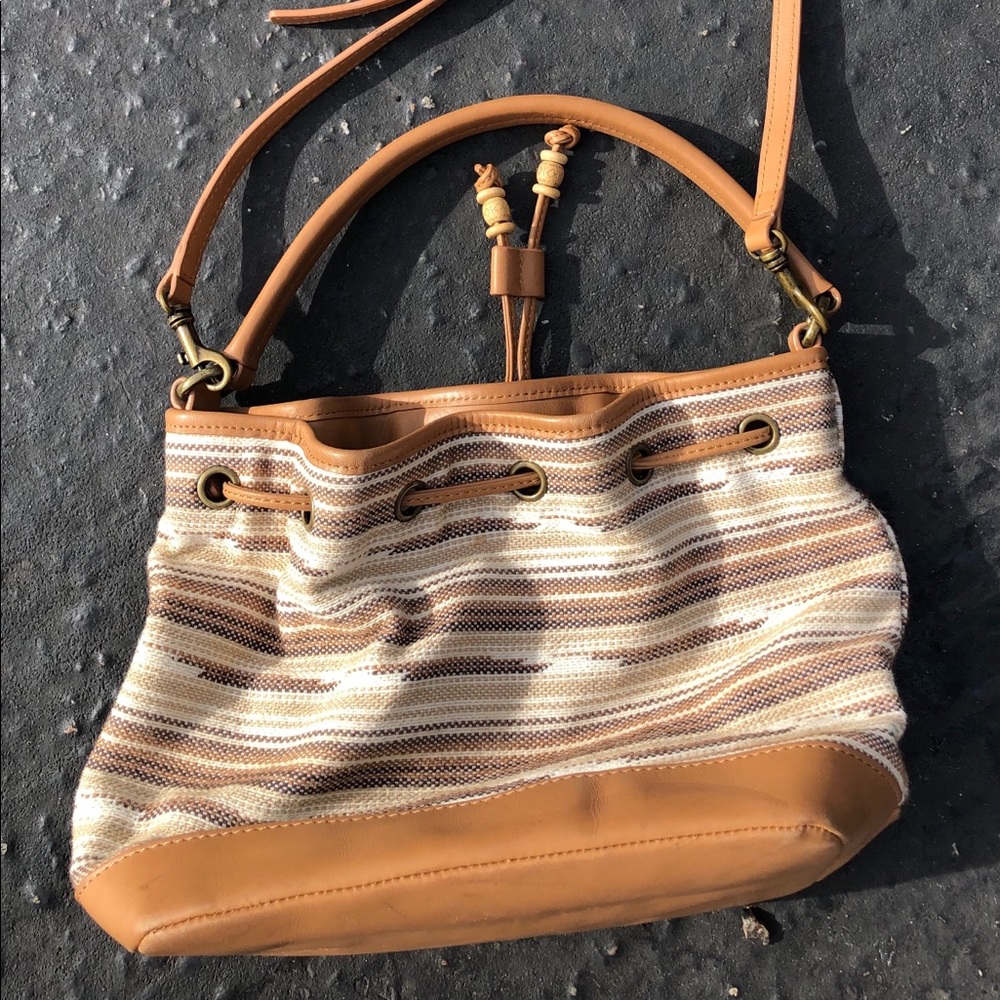 UGG SHOULDER BAG PURSE SAMPLE